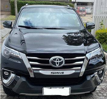 TOYOTA HILUX SW4 2.8 SRX 4X4 7 LUGARES 16V TURBO INTERCOOLER DIESEL 4P AUTOMÁTICO